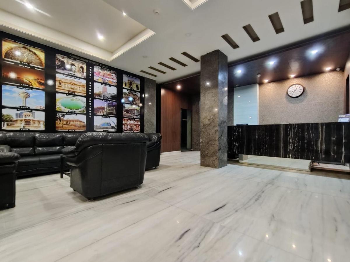 Hotel Grand Ambience Ahmedabad Exterior photo