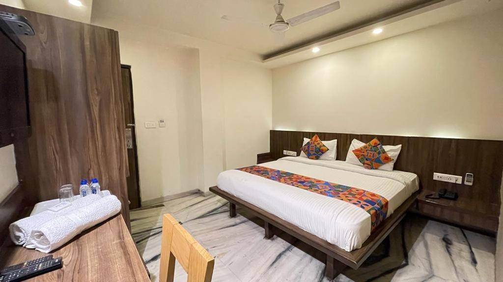 Hotel Grand Ambience Ahmedabad Exterior photo