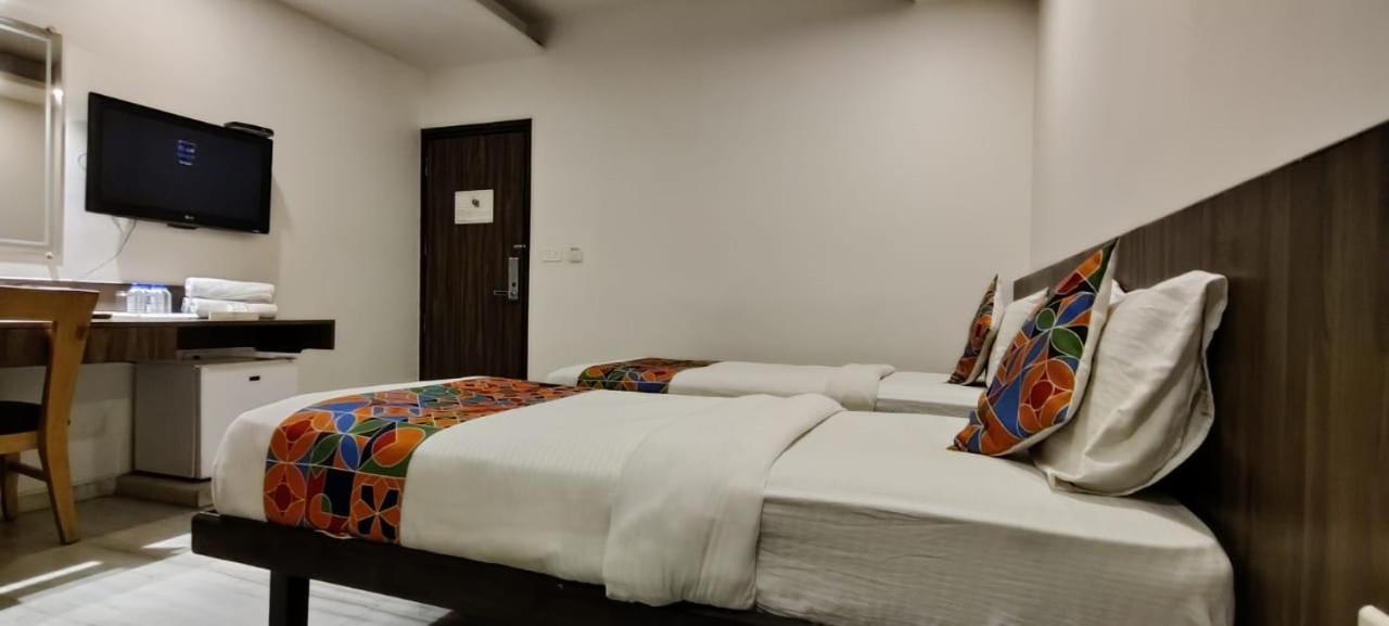 Hotel Grand Ambience Ahmedabad Exterior photo