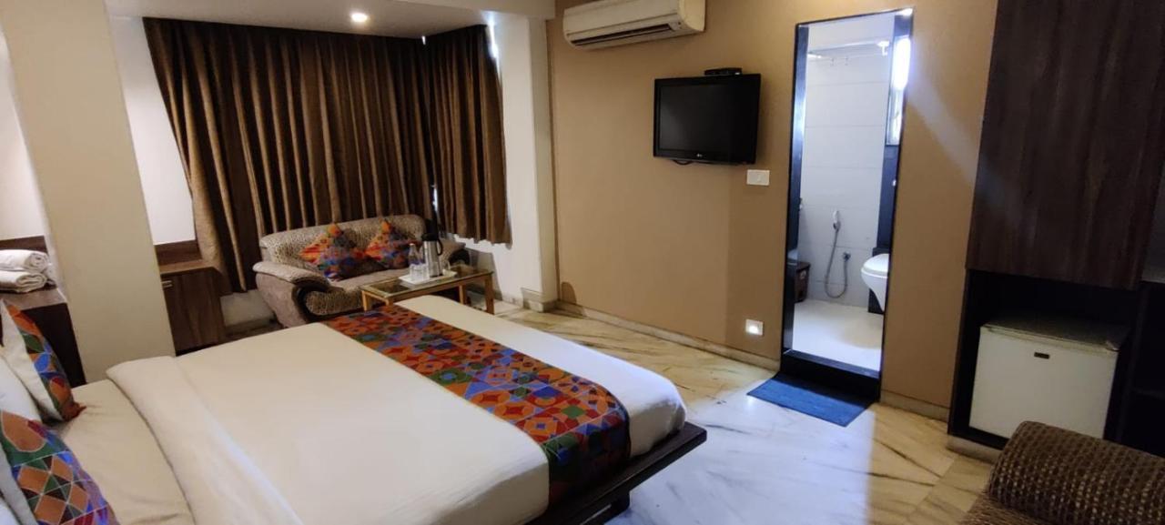 Hotel Grand Ambience Ahmedabad Exterior photo