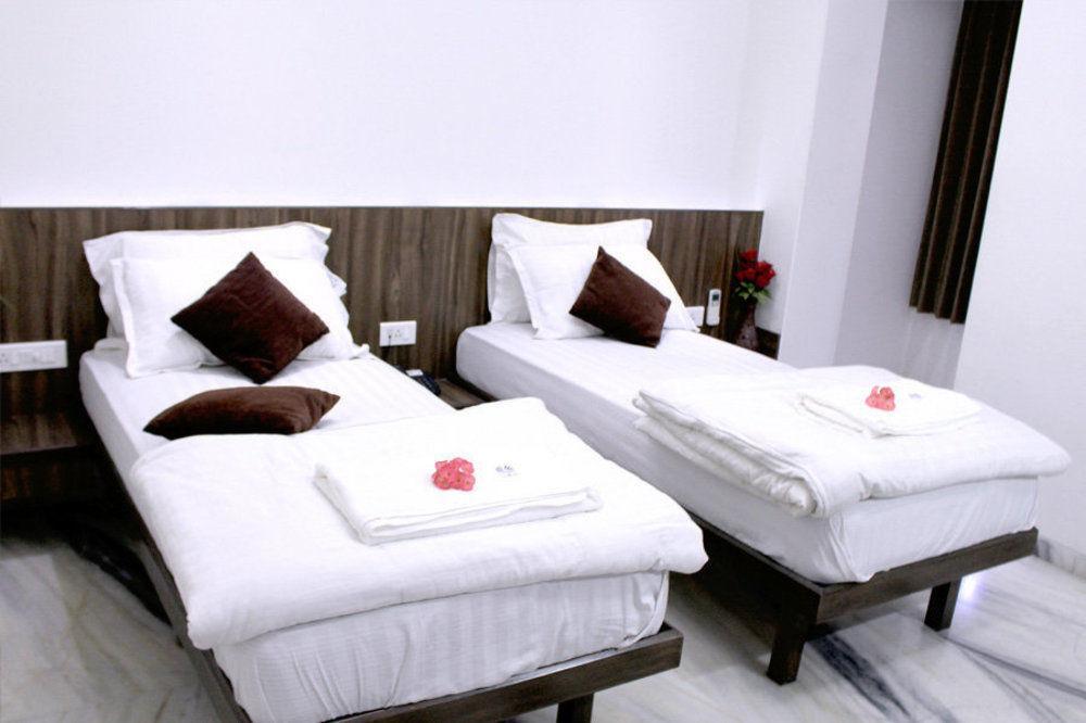Hotel Grand Ambience Ahmedabad Exterior photo