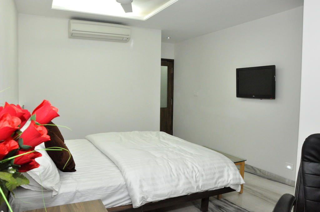 Hotel Grand Ambience Ahmedabad Exterior photo